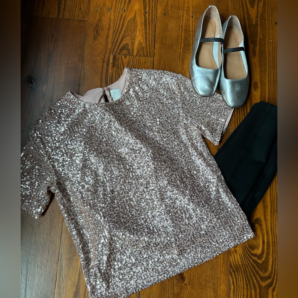 H&M Women’s Pink Sequin Top 🎀